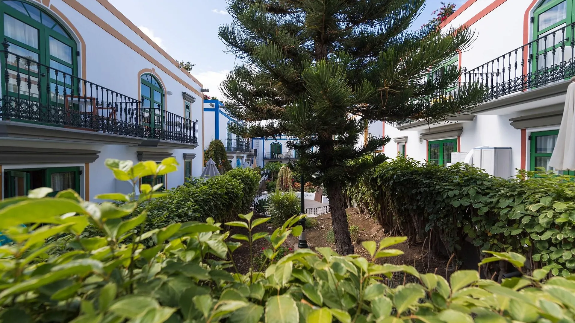 Billy'S Puerto De Mogan Apartments By Livvo
