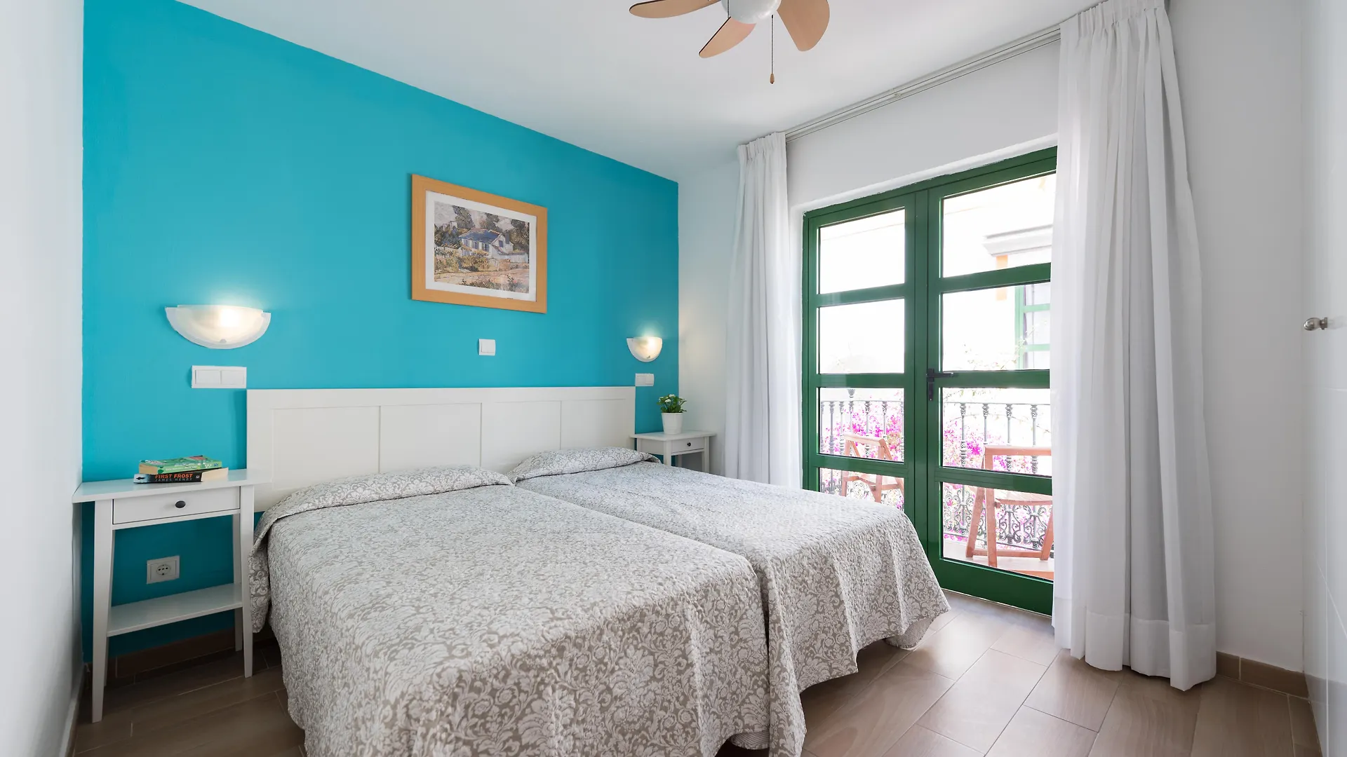 Billy'S Puerto De Mogan Apartments By Livvo Spain
